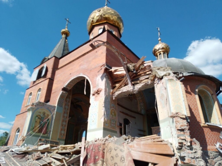 Зруйнована церква 3